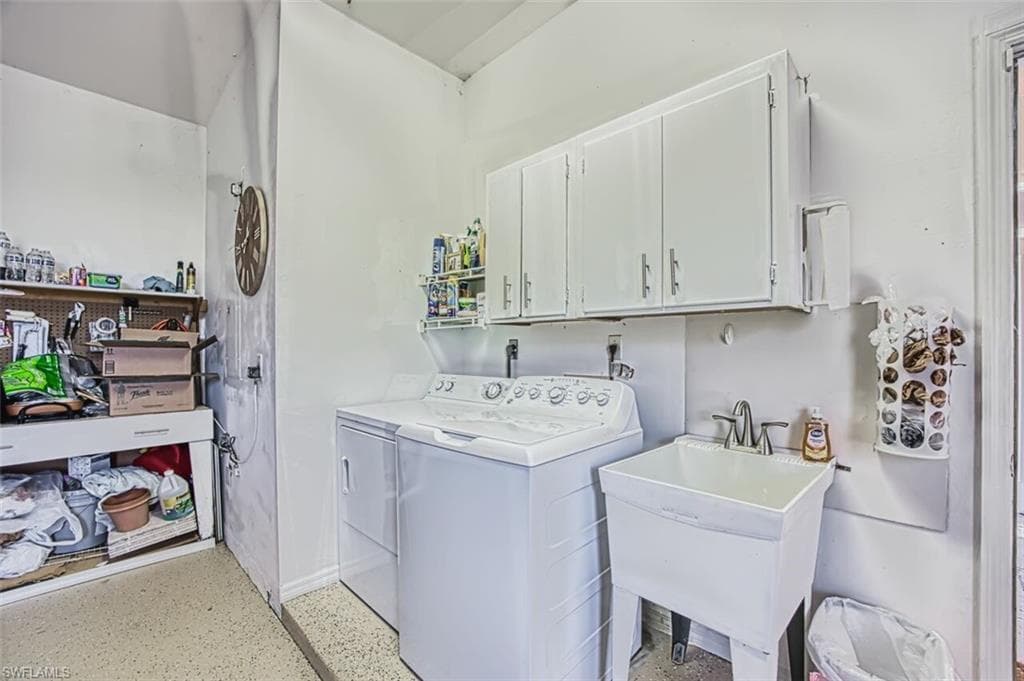 5482 Peppertree DR, FORT MYERS FL 33908-31