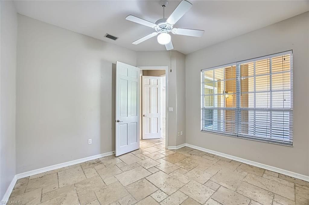5482 Peppertree DR, FORT MYERS FL 33908-27