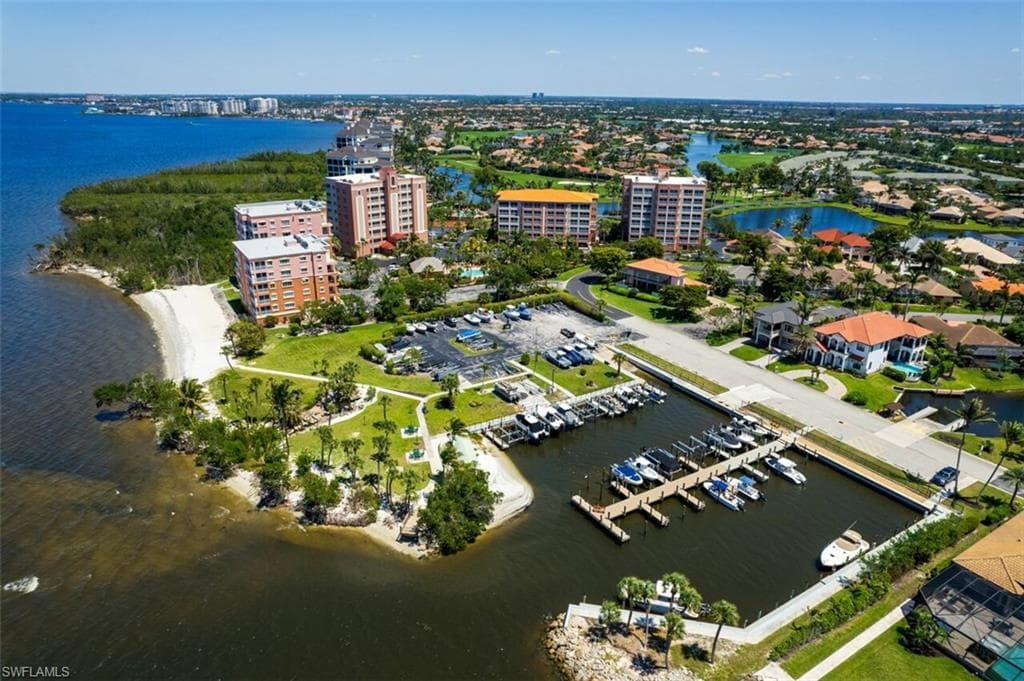 5482 Peppertree DR, FORT MYERS FL 33908-37