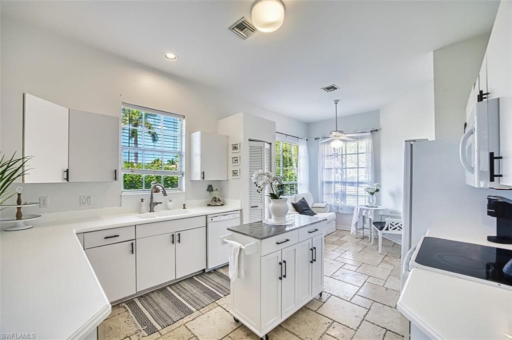5482 Peppertree DR, FORT MYERS FL 33908-9