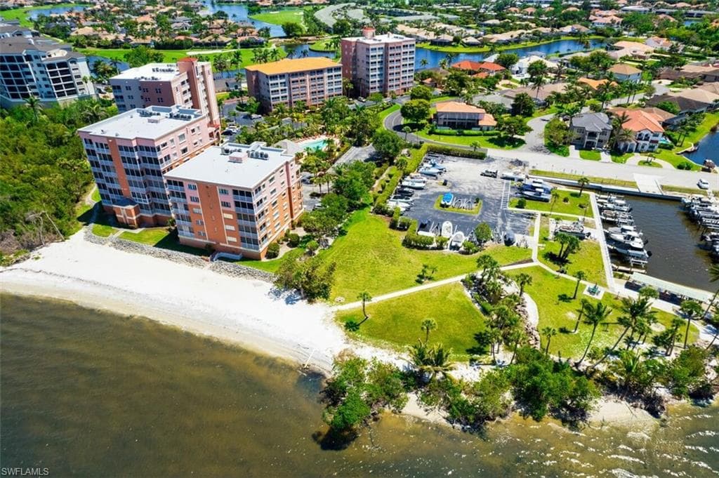 5482 Peppertree DR, FORT MYERS FL 33908-36