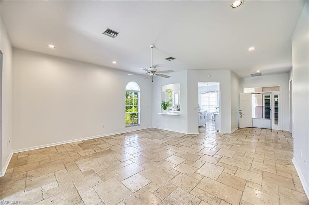 5482 Peppertree DR, FORT MYERS FL 33908-3
