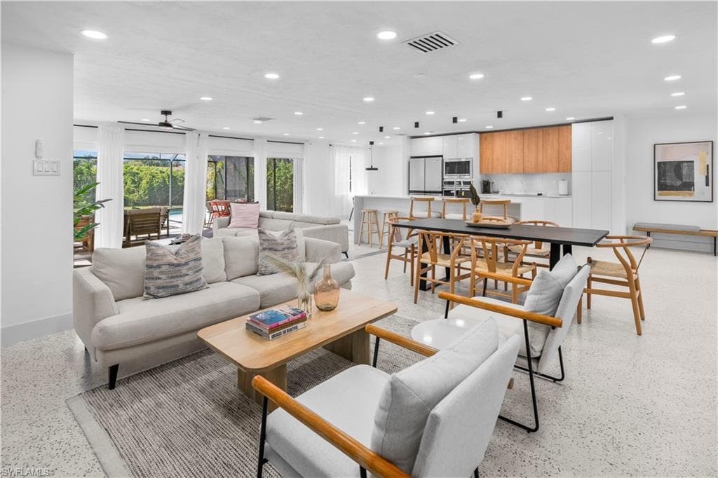 1515 Manchester BLVD, FORT MYERS FL 33919-13