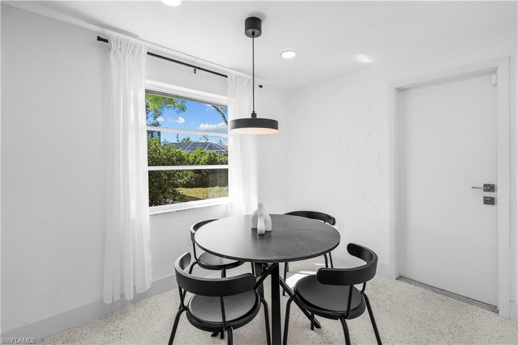 1515 Manchester BLVD, FORT MYERS FL 33919-18