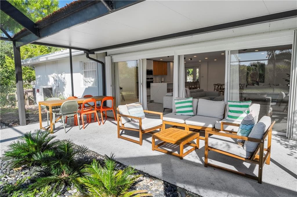 1515 Manchester BLVD, FORT MYERS FL 33919-38