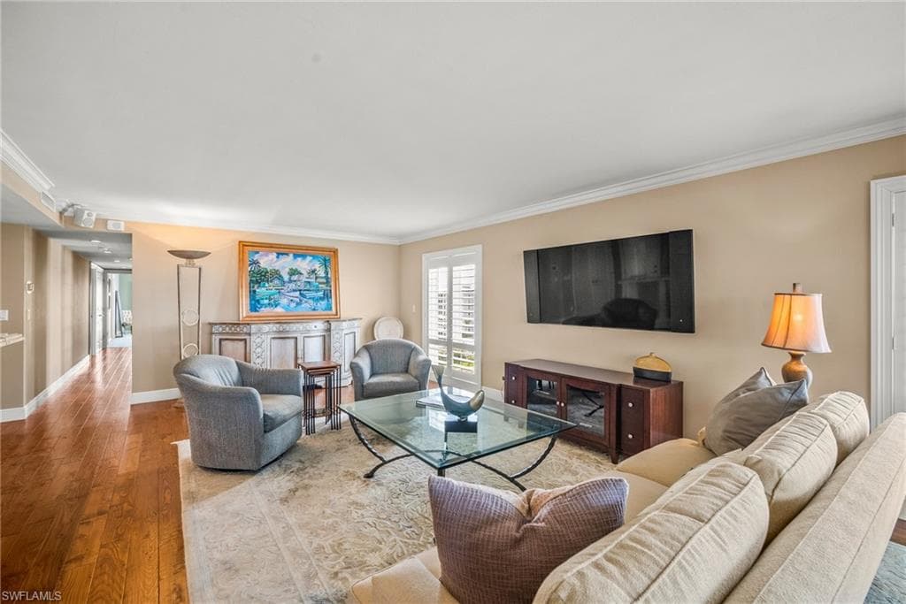 2650 Gulf Shore BLVD N # 701, NAPLES FL 34103-19