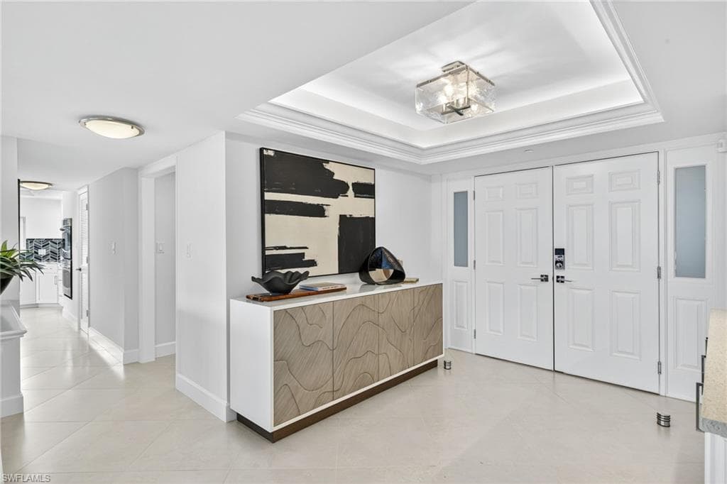 4031 Gulf Shore BLVD N 3E-2