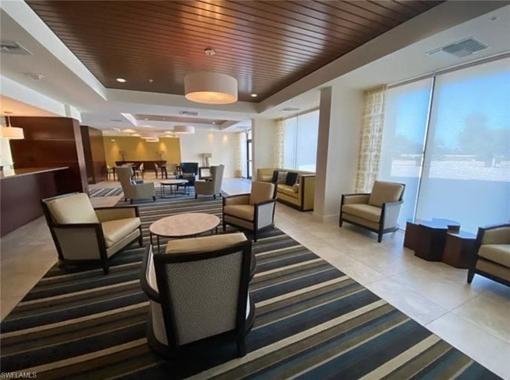 4031 Gulf Shore BLVD N 3E-46
