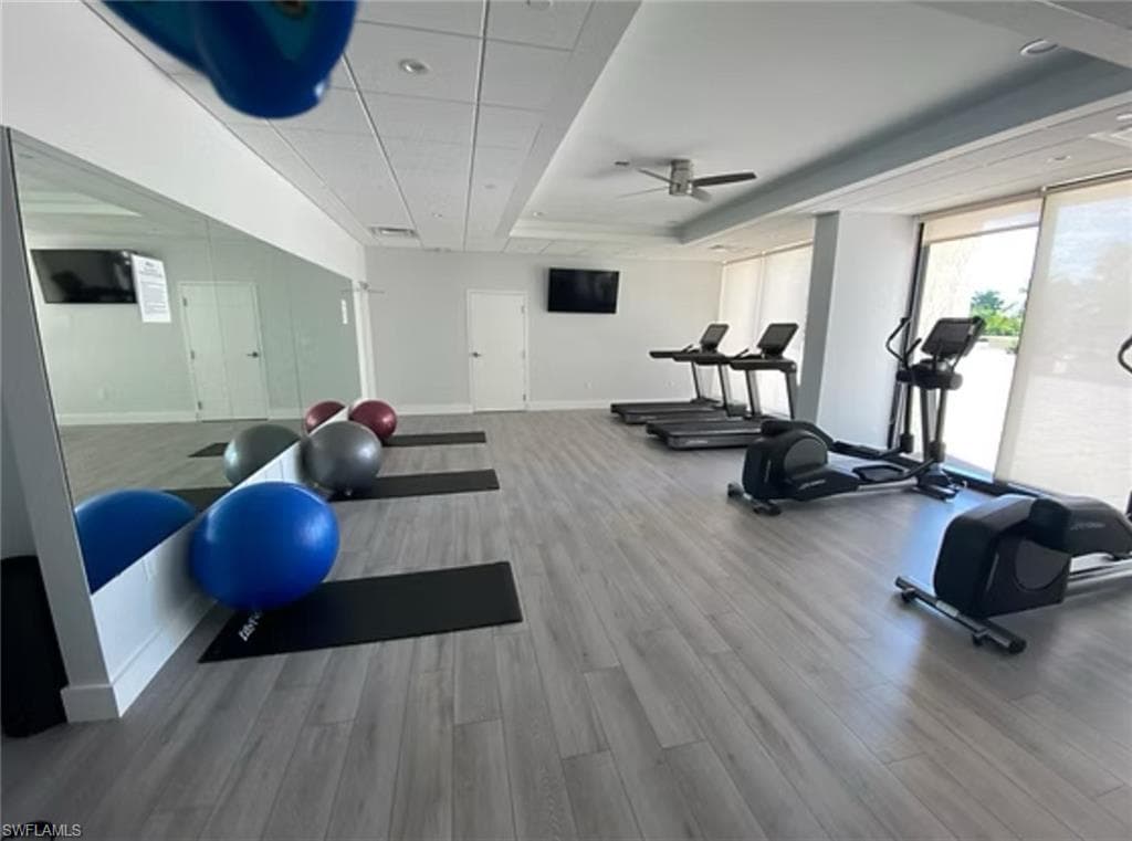 4031 Gulf Shore BLVD N 3E-48