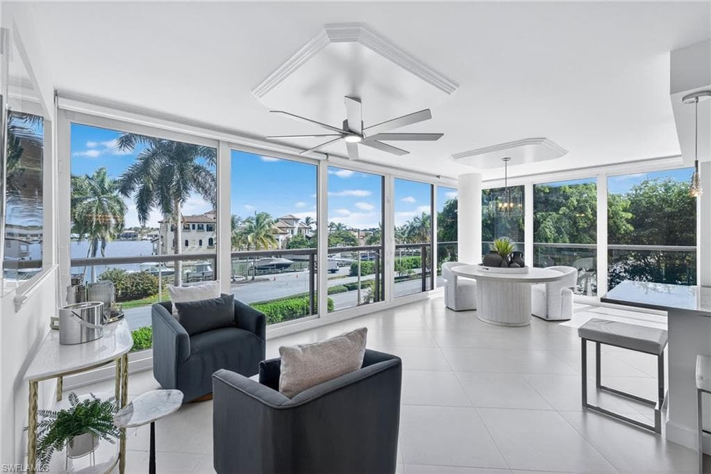 4031 Gulf Shore BLVD N 3E-11