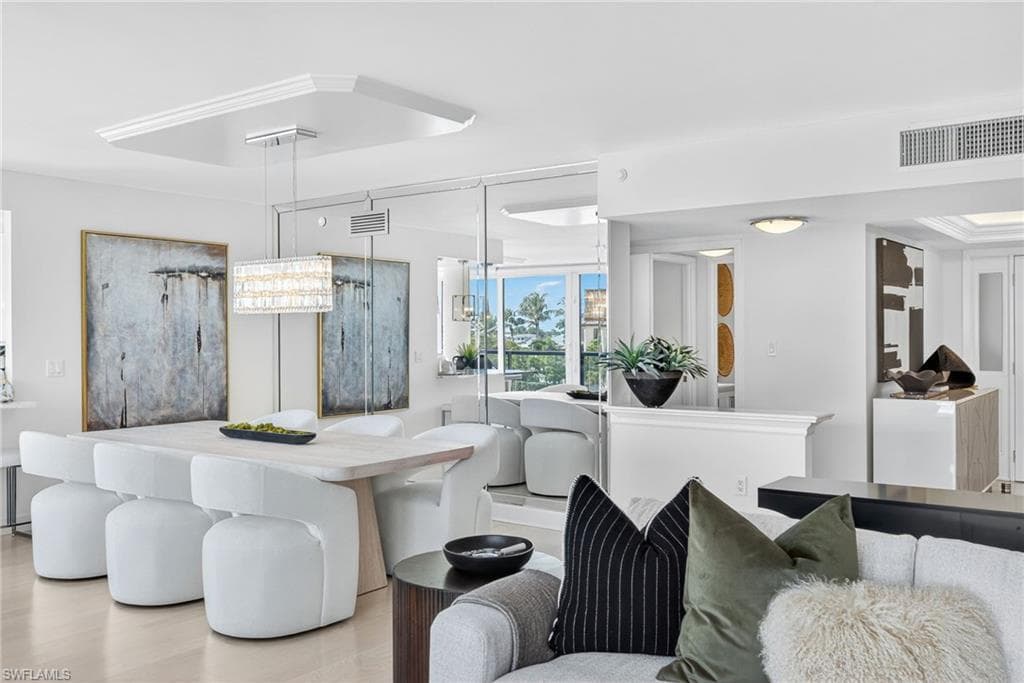 4031 Gulf Shore BLVD N 3E-8