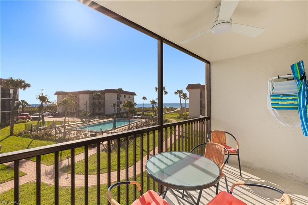 671 E Gulf DR, SANIBEL FL 33957-1