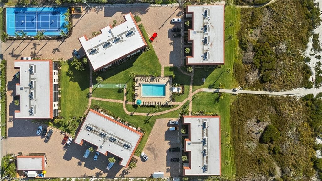 671 E Gulf DR, SANIBEL FL 33957-21