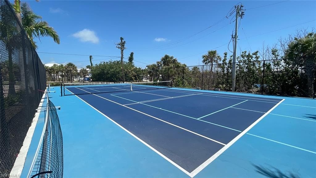 671 E Gulf DR, SANIBEL FL 33957-29