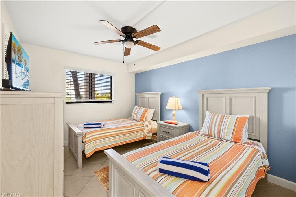 671 E Gulf DR, SANIBEL FL 33957-17