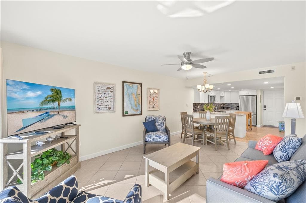 671 E Gulf DR, SANIBEL FL 33957-10