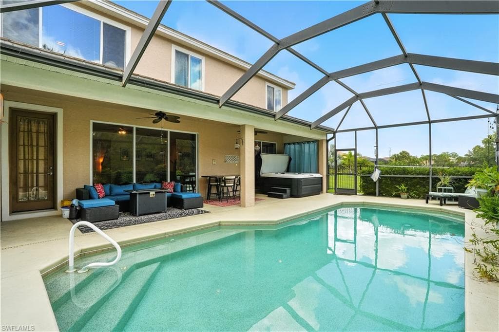 3268 Aralia CT E, ALVA FL 33920-40