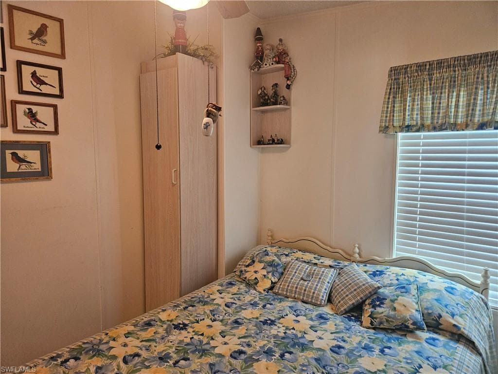 27 Amethyst AVE # 27A, NAPLES FL 34114-15