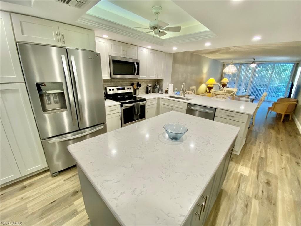 290 Naples Cove DR # 2205, NAPLES FL 34110-6