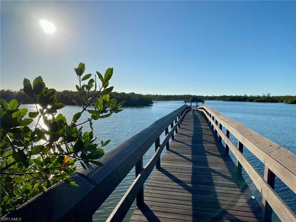 290 Naples Cove DR # 2205, NAPLES FL 34110-33