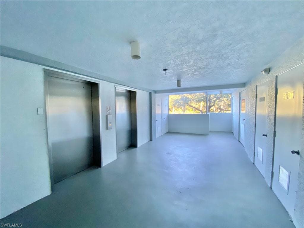 290 Naples Cove DR # 2205, NAPLES FL 34110-34