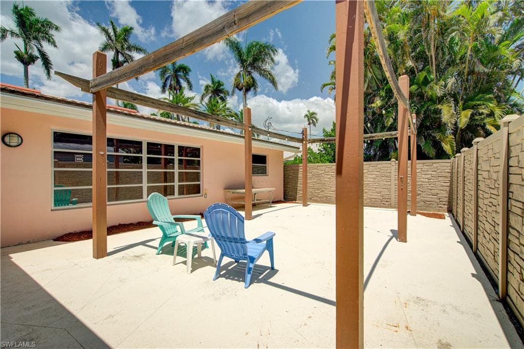 2627 McGregor BLVD-45