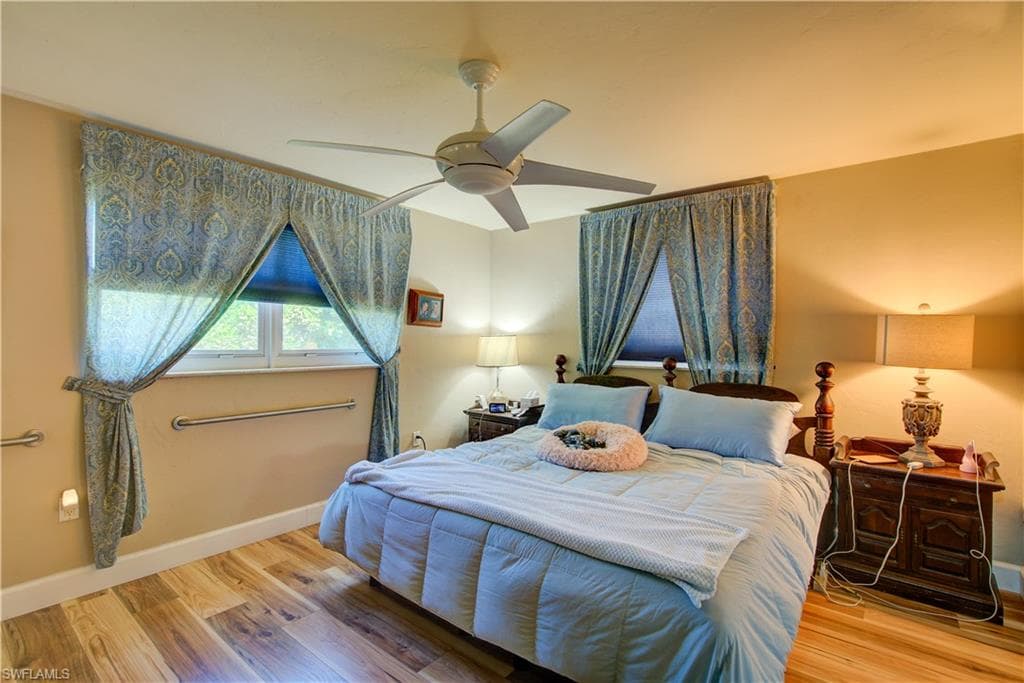 2627 McGregor BLVD-35