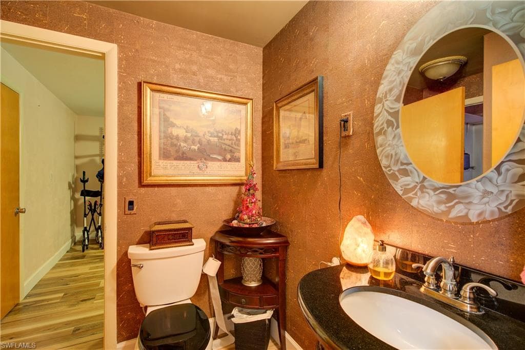 2627 McGregor BLVD-33