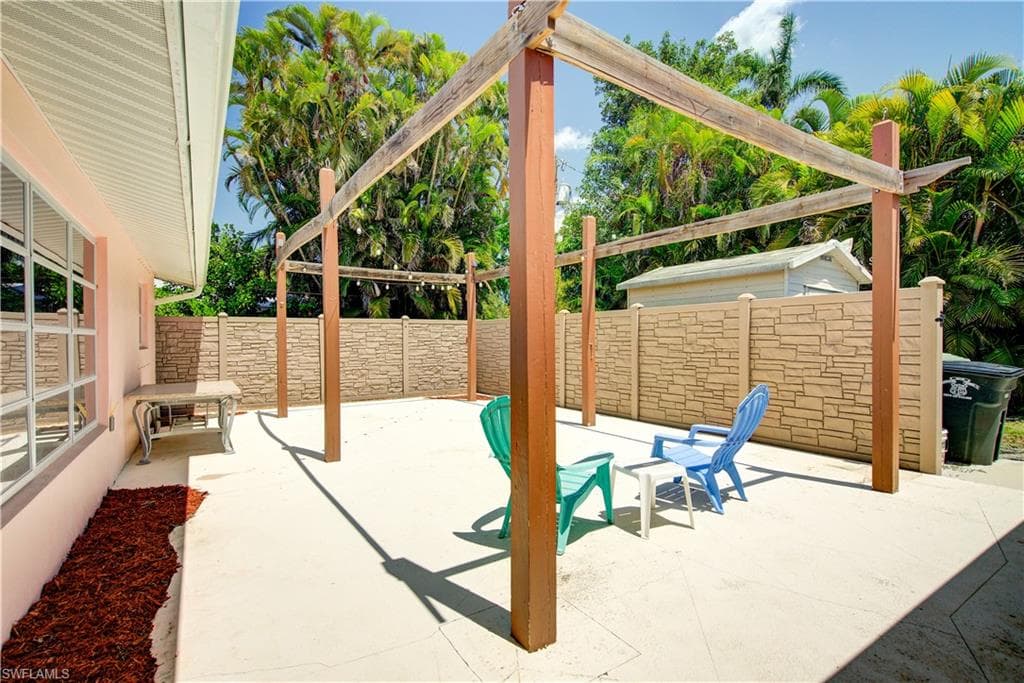 2627 McGregor BLVD-43