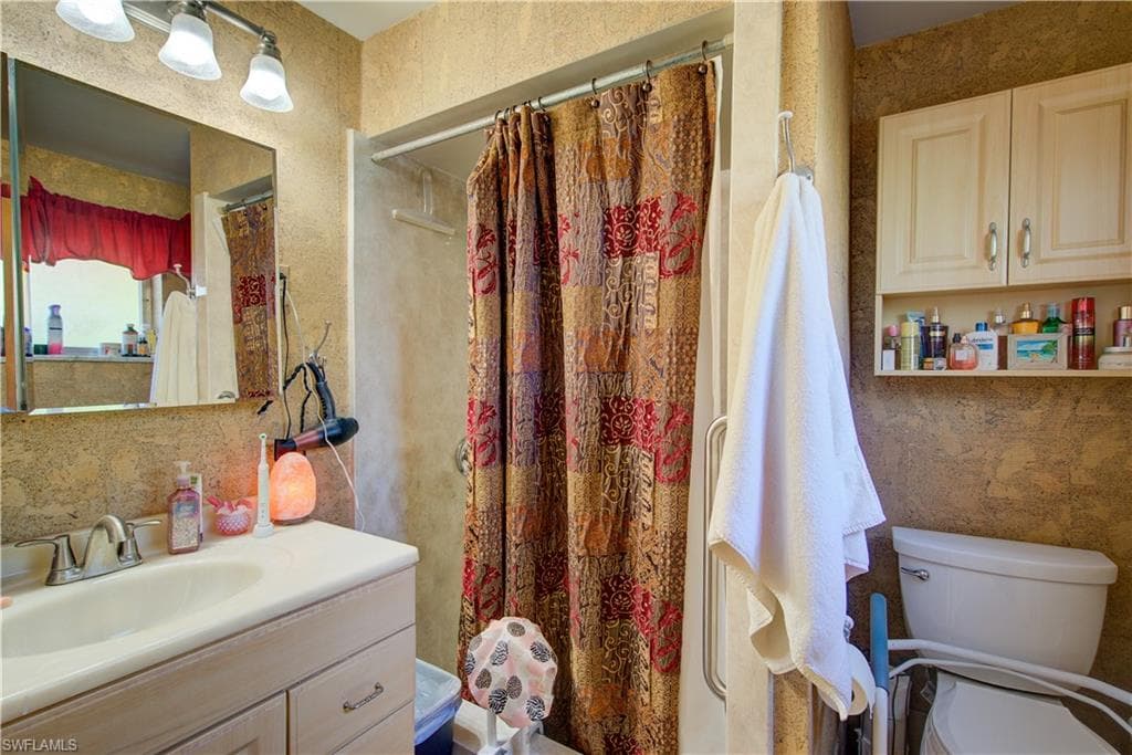 2627 McGregor BLVD-34
