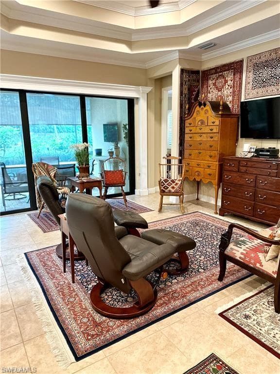 9061 Isla Bella CIR, BONITA SPRINGS FL 34135-5