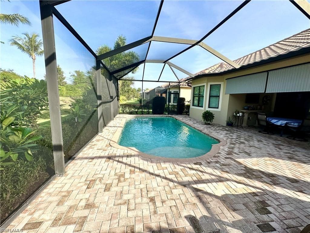 9061 Isla Bella CIR, BONITA SPRINGS FL 34135-6