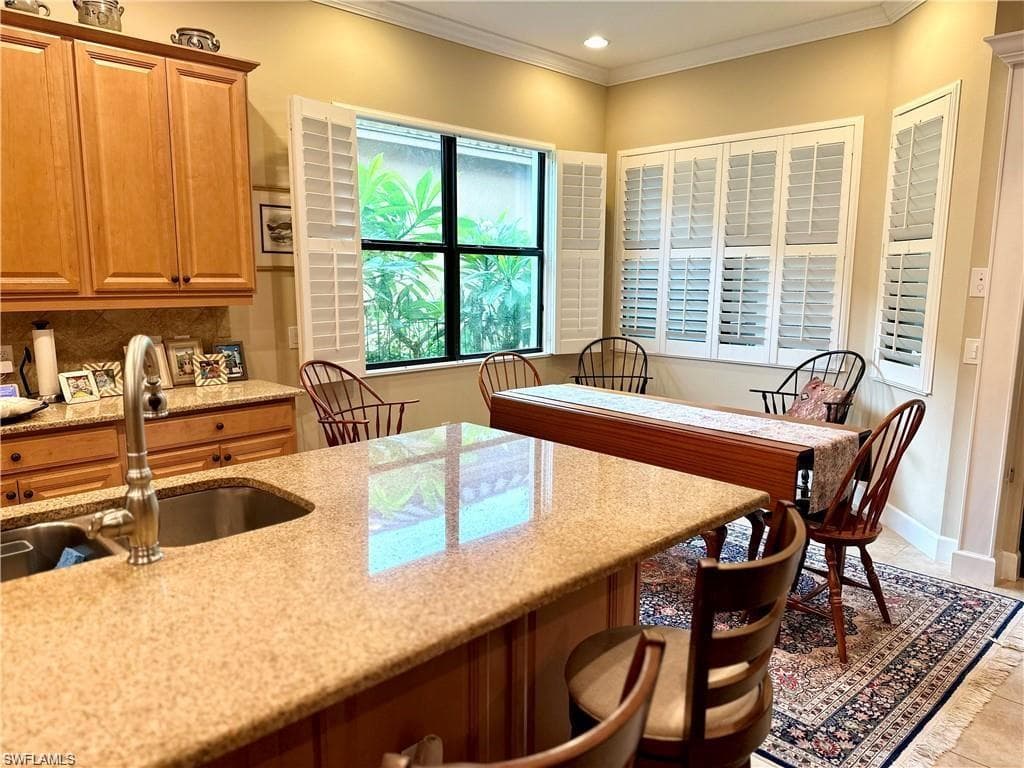 9061 Isla Bella CIR, BONITA SPRINGS FL 34135-10