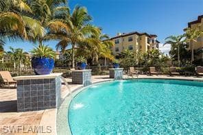2745 Tiburon BLVD E # 201, NAPLES FL 34109-17