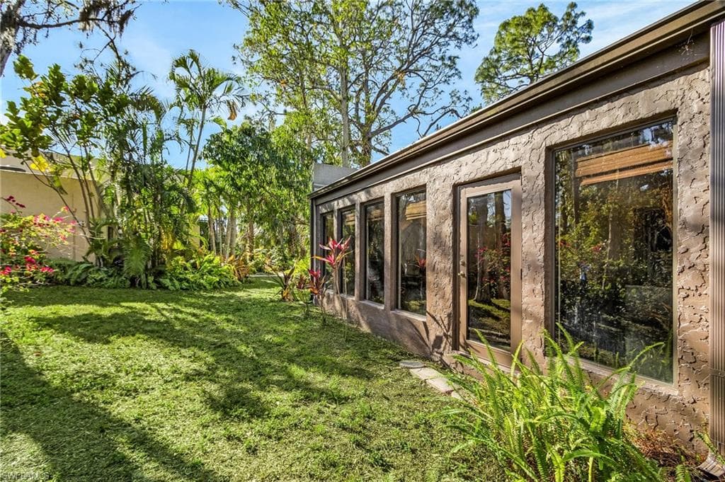 124 Pinebrook DR, FORT MYERS FL 33907-18