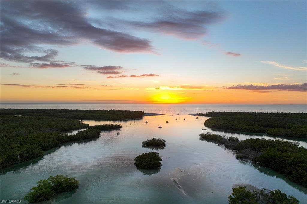 425 Dockside DR # 905, NAPLES FL 34110-6