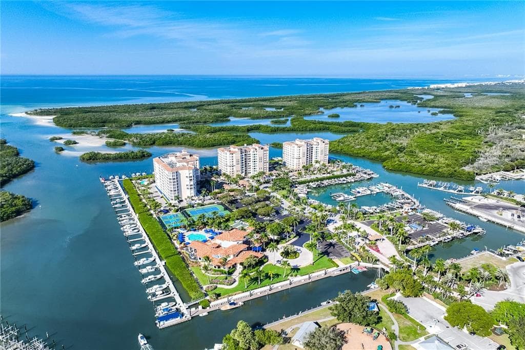 425 Dockside DR # 905, NAPLES FL 34110-29