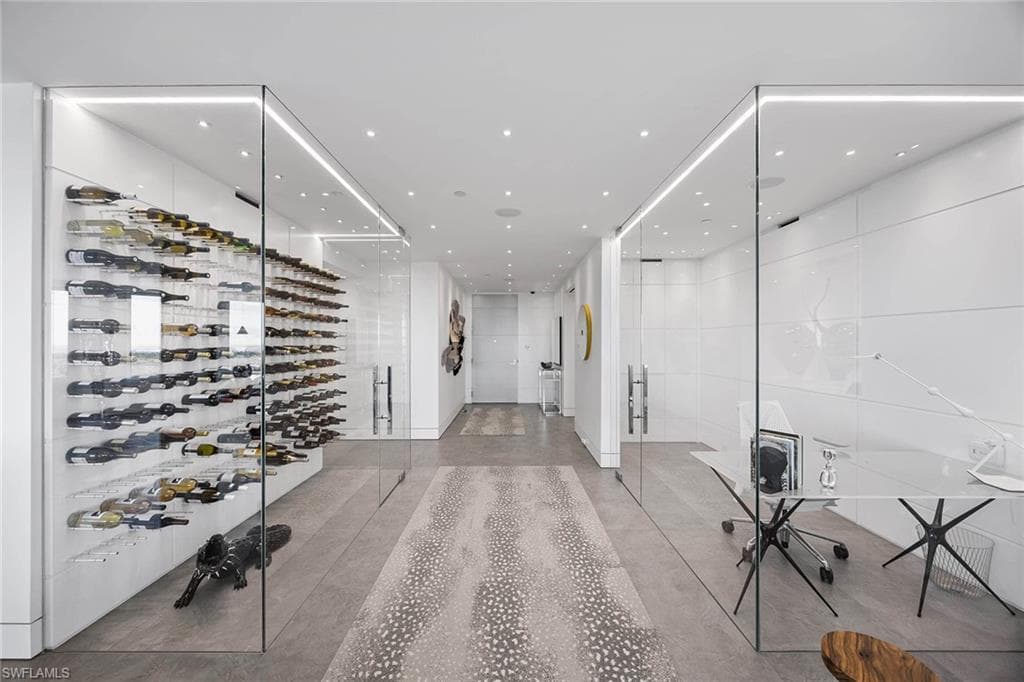 425 Dockside DR # 905, NAPLES FL 34110-47