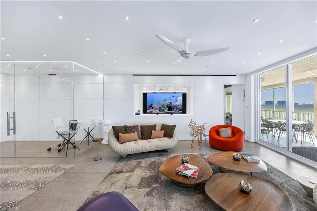 425 Dockside DR # 905, NAPLES FL 34110-43