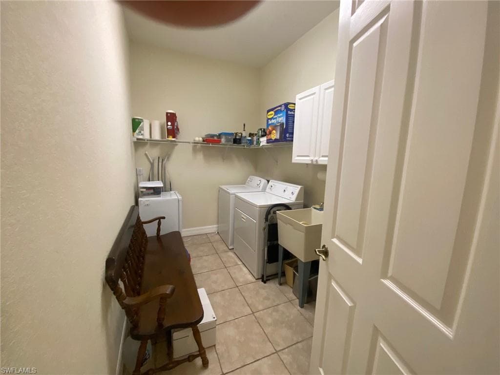 9623 Springlake CIR, ESTERO FL 33928-13