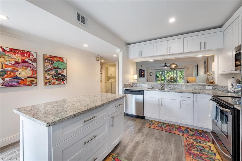 3062 Sandpiper Bay CIR # K103, NAPLES FL 34112-13