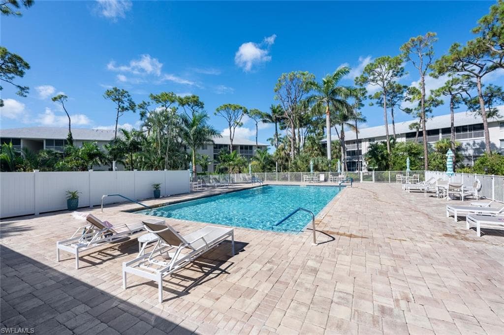 3062 Sandpiper Bay CIR # K103, NAPLES FL 34112-34