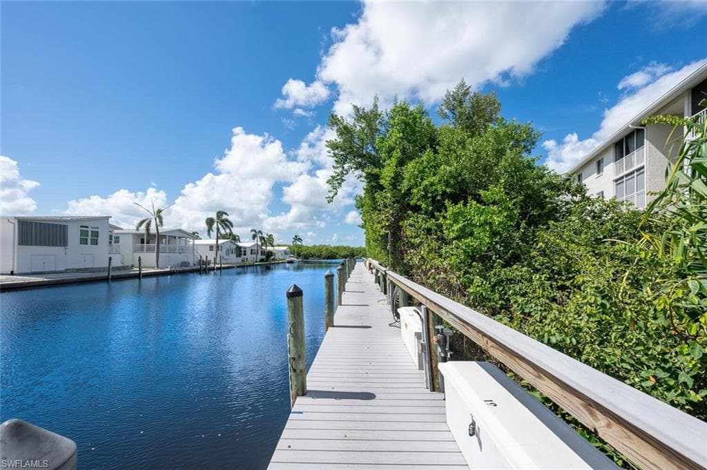 3062 Sandpiper Bay CIR # K103, NAPLES FL 34112-3