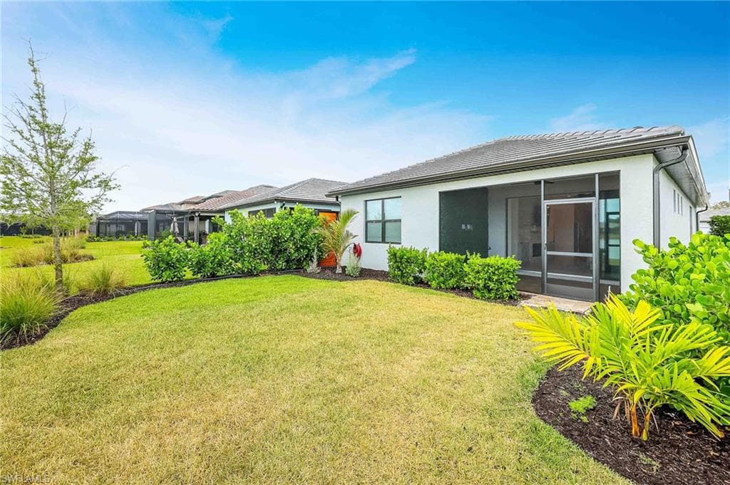 2179 Yellowfin CIR, NAPLES FL 34114-1