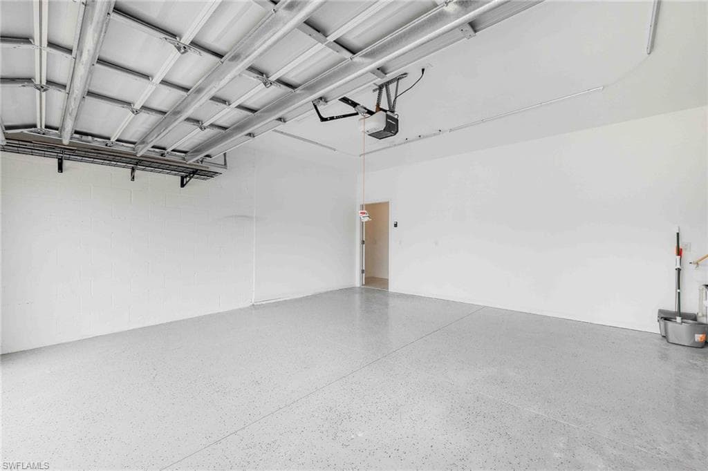 2179 Yellowfin CIR, NAPLES FL 34114-17