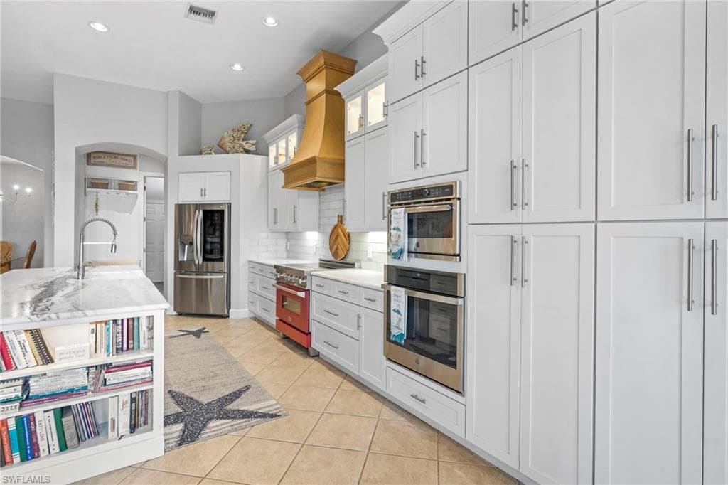 5589 Whispering Willow WAY, FORT MYERS FL 33908-12