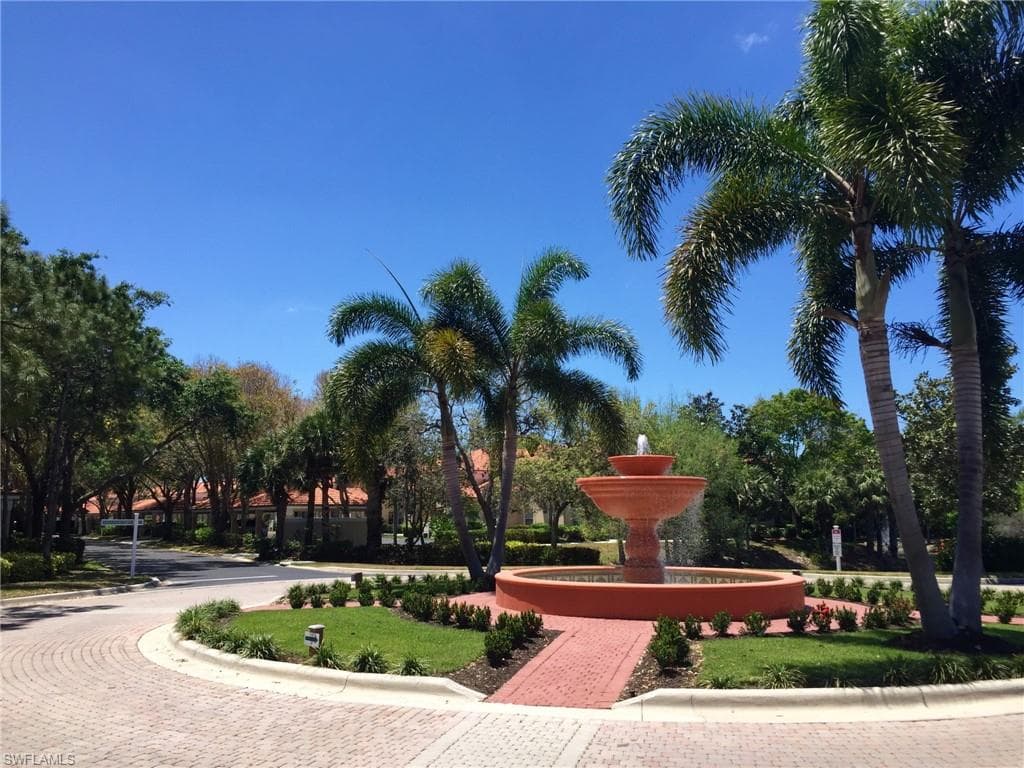 6813 Satinleaf RD S # 103, NAPLES FL 34109-35