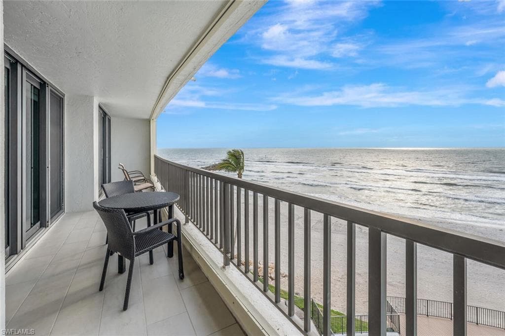 2381 Gulf Shore BLVD N # 503, NAPLES FL 34103-35