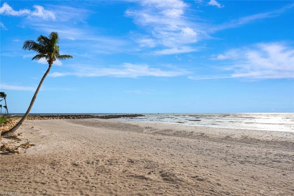 2381 Gulf Shore BLVD N # 503, NAPLES FL 34103-39