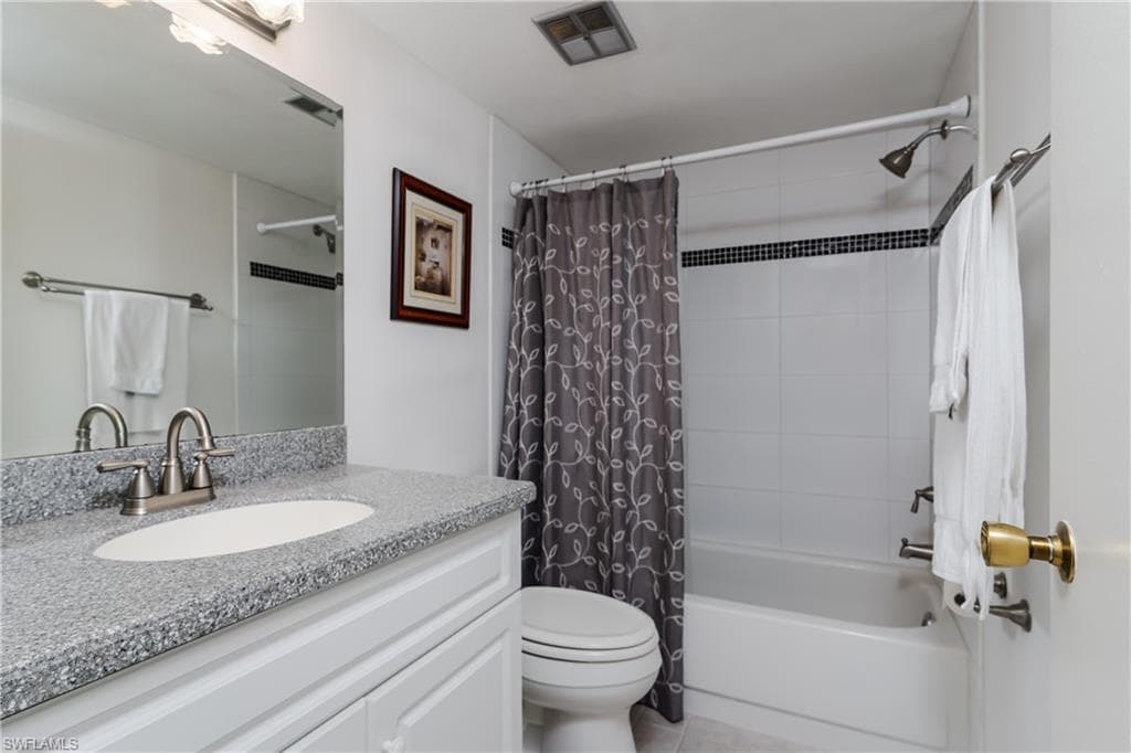 5515 Rattlesnake Hammock RD # 205, NAPLES FL 34113-22